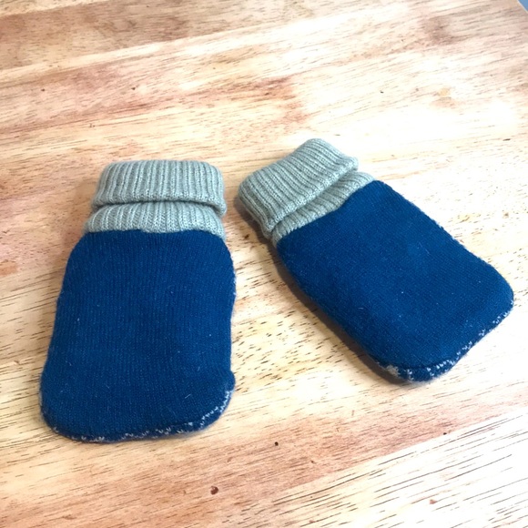 Reusable Eco Friendly Hand Warmers - Picture 2 of 4